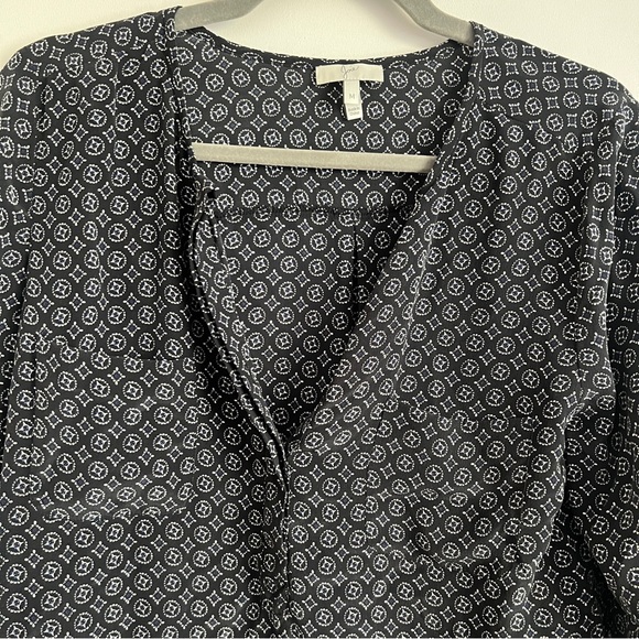 Joie Navy Blue Patterned 100% Silk Long Sleeve Blouse Women’s Size Medium - Picture 2 of 7